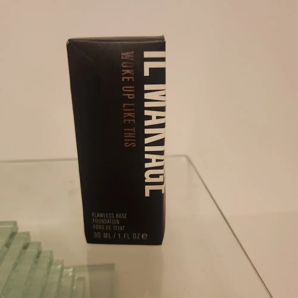 Il Makiage Woke Up This Way Foundation 230
